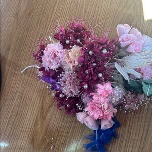 Elegant Pink and Burgundy Floral Bouquet
